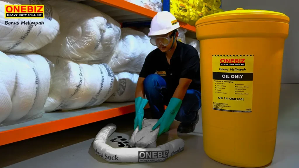 SPILL KIT OIL 100 LITER Adalah